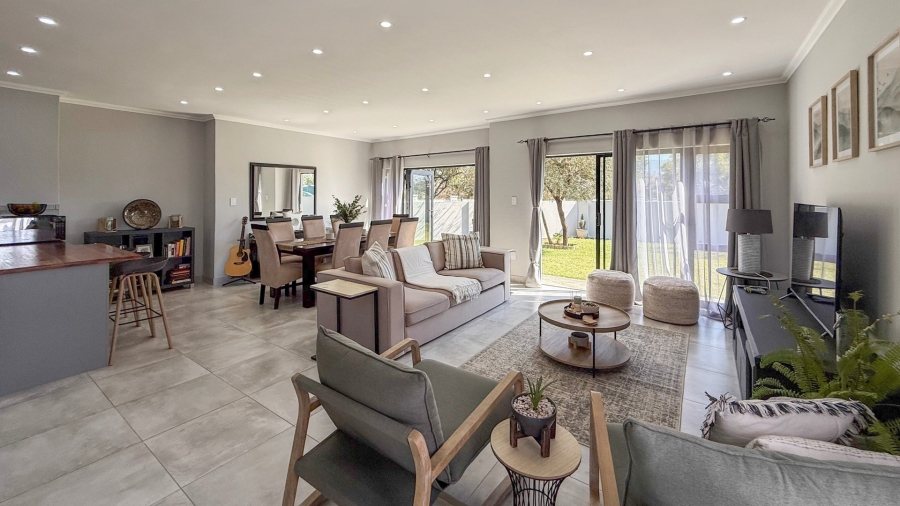 3 Bedroom Property for Sale in Everglades Estate North West